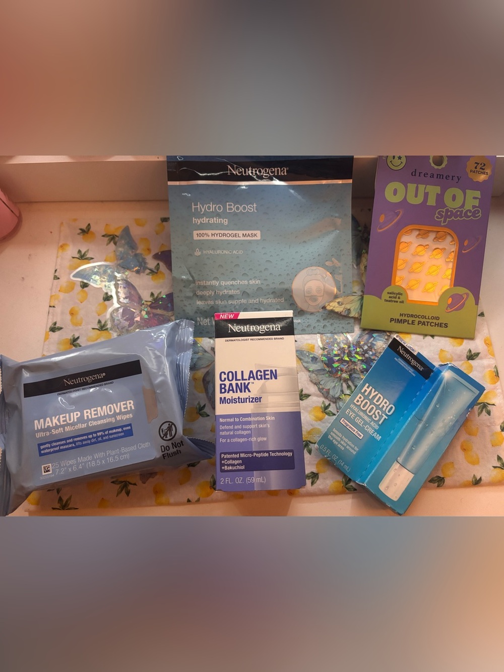 Neutrogena Collagen Bank Moisturizer & Hydro Boost Eye Gel-Cream Bundle